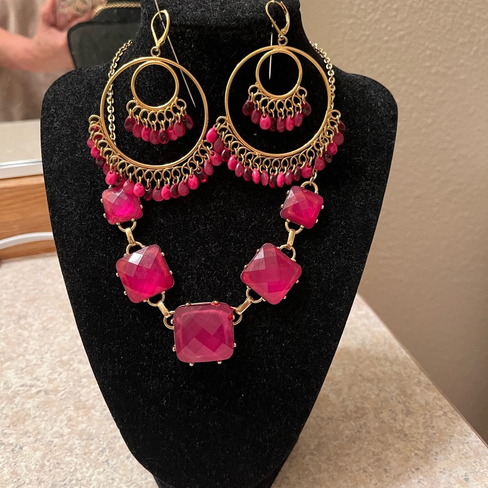 Necklace and Earrings set